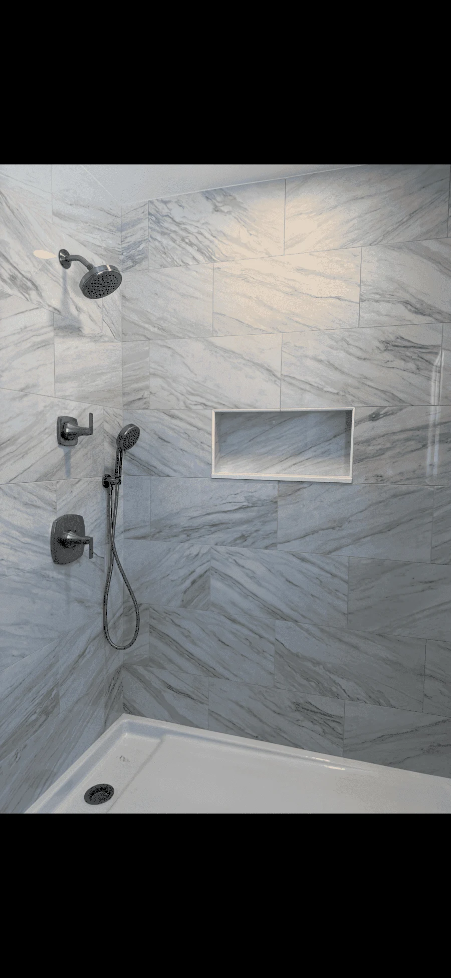 Niche in white tile